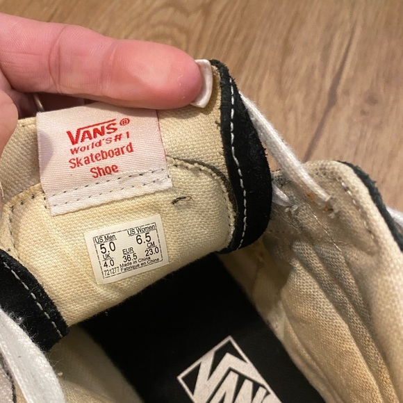 VANZ Sk8-Hi Shoe - Picture 8 of 8